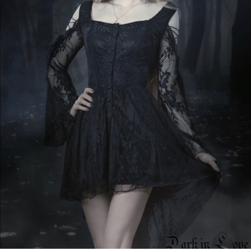 Dark in Love lace dress size xl fits like med - Picture 2 of 6